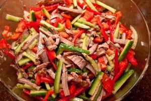 Salad with Beef and Vegetables