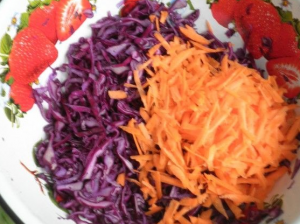 Red cabbage salad