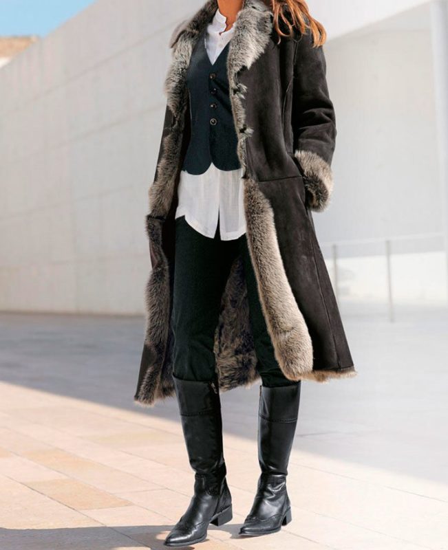 Classic style and long sheepskin coat Long sheepskin coat