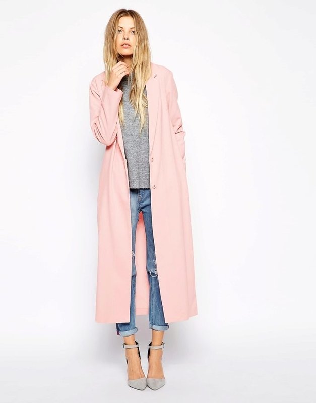 Pink overcoat combined with jeans