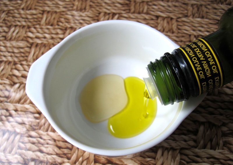 Cooking mask with olive oil