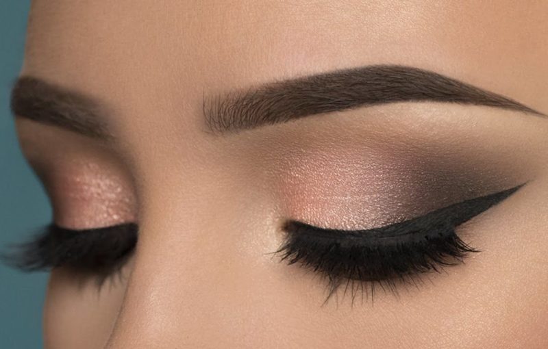 Delicate smokey ice for a date Delicate smokey ice for a date