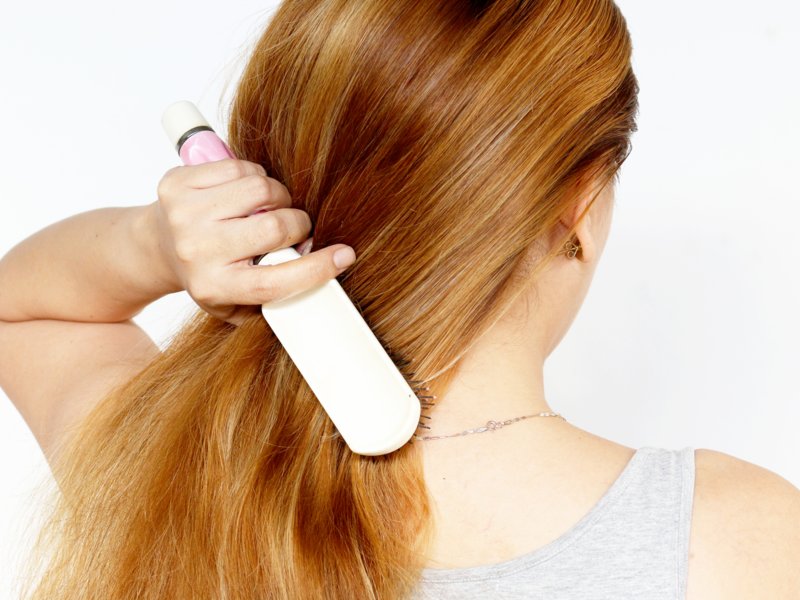 Head massage with brush