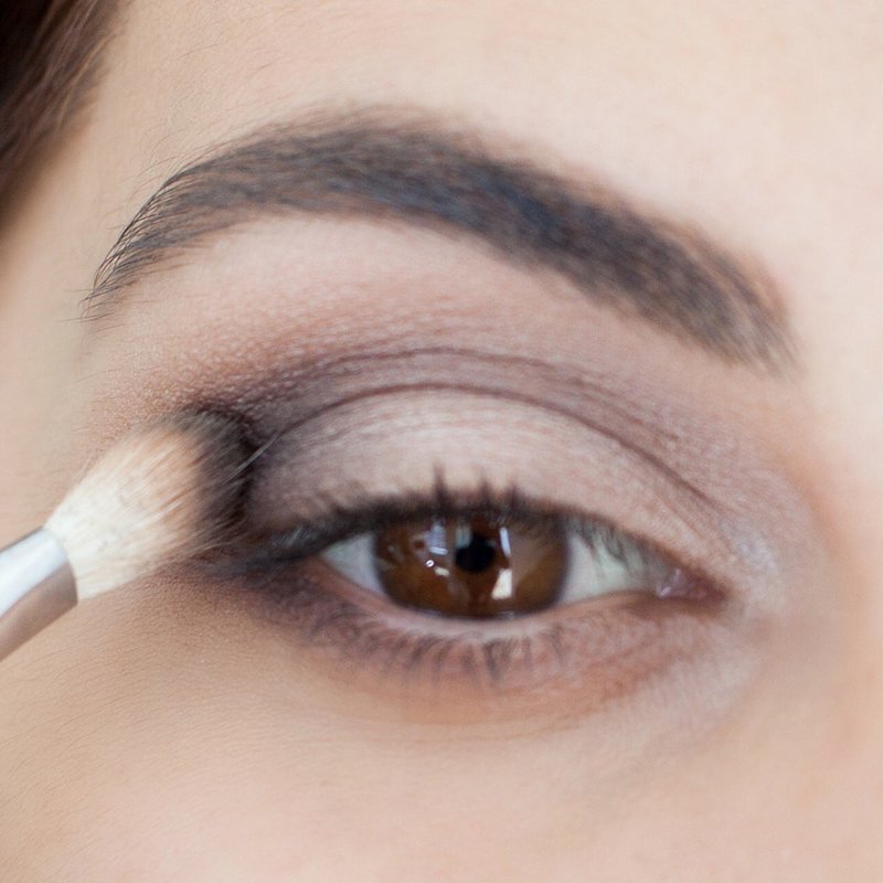 Drawing a dark shade of shadows on the outer corner of the eyelid