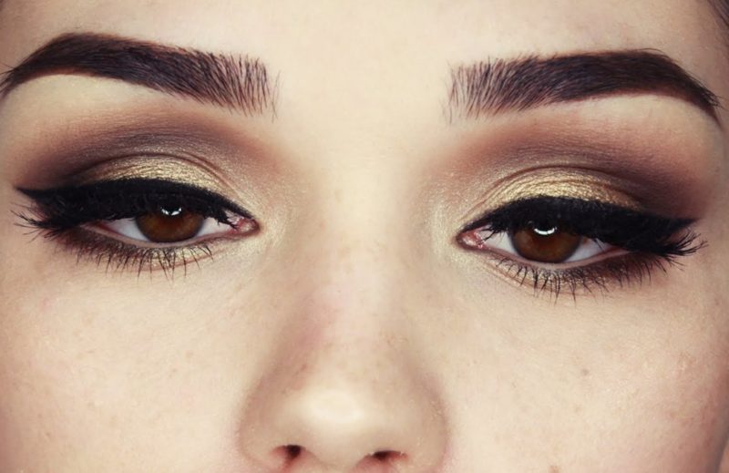 Holiday makeup for brown eyes