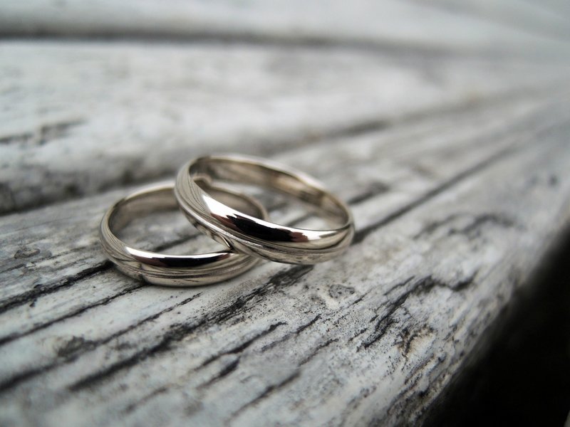 Classic white gold rings