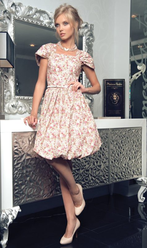 Summer balloon dress with a belt Summer balloon dress with a belt