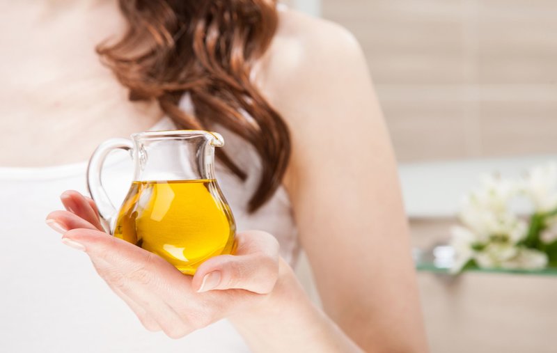 The benefits of hair oil The benefits of hair oil