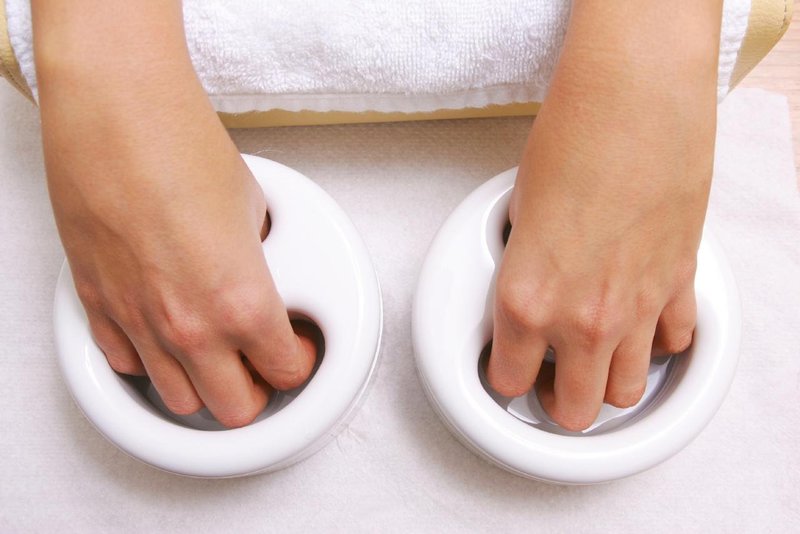 Soften the skin around the nail in warm water Soften the skin around the nail in warm water