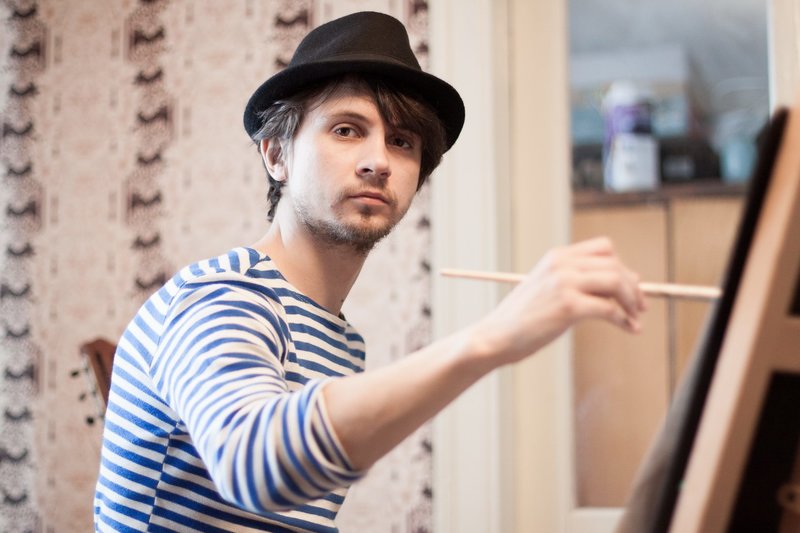 Sergey Balovin - portrait painter selling portraits for food Sergey Balovin