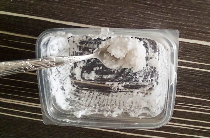 A mixture of soda and shaving foam
