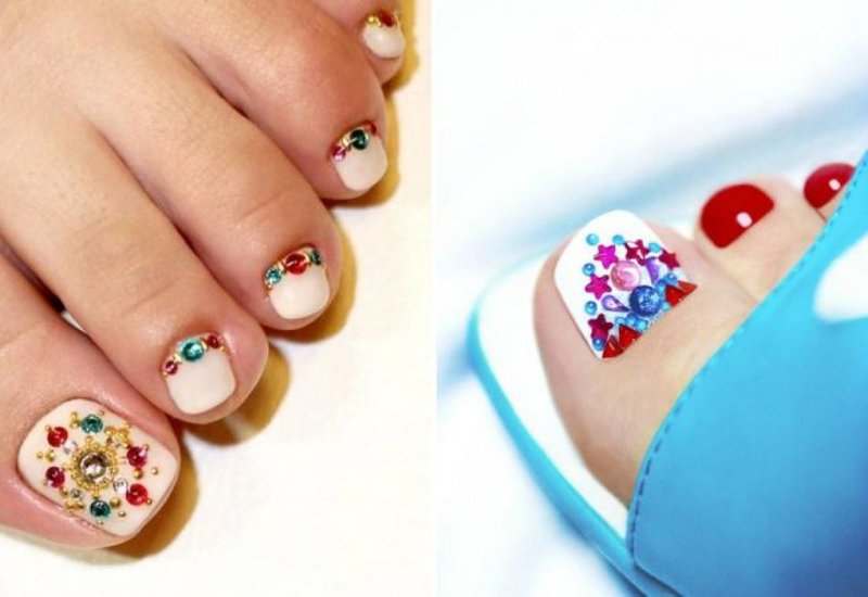 White gel polish with rhinestones White lacquer with rhinestones