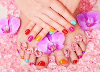 Trendy colors for pedicure 2024