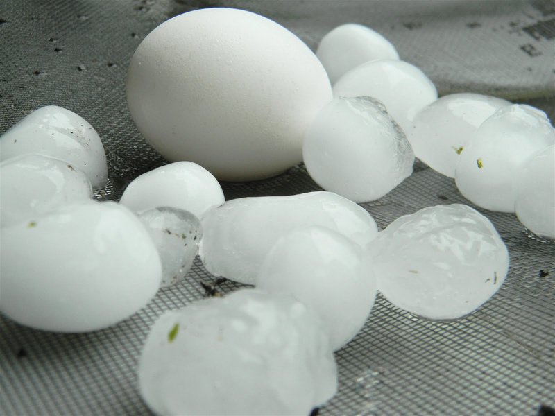 Shape and size of hail in a dream Shape and size of hail in a dream