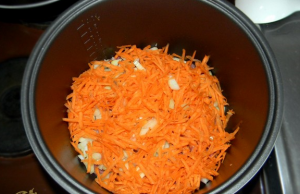 Lazy cabbage rolls in a slow cooker