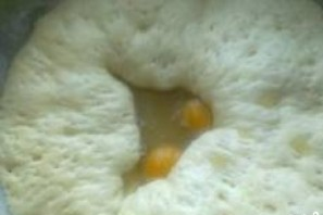 Pie with cabbage and mushrooms