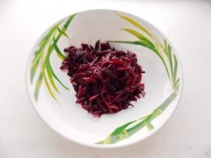 Sweet salad with plums and beets