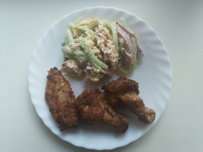 Oven and chicken wings in sweet and sour sauce