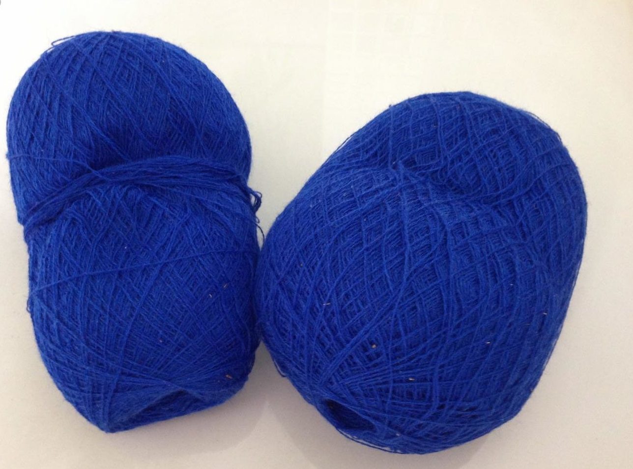 A plot of wen on a blue thread