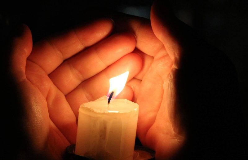 Conspiracy of how to forget a loved one