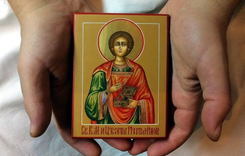Icon of St. Panteleimon for prayer
