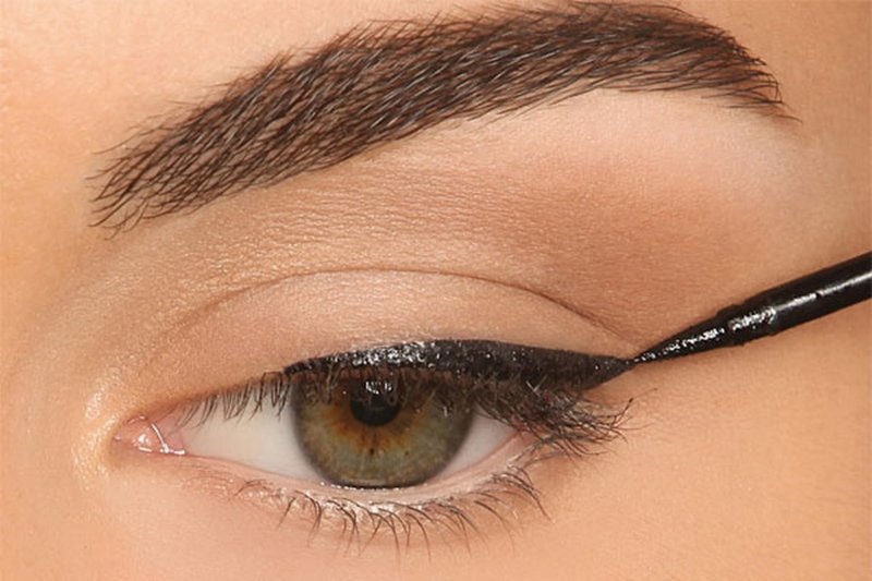 Arrow makeup for the impending century Arrow makeup for the impending century