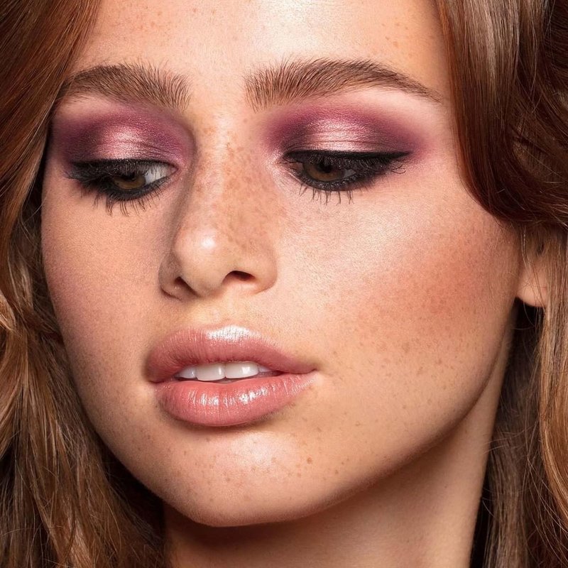 Eye makeup Eye makeup