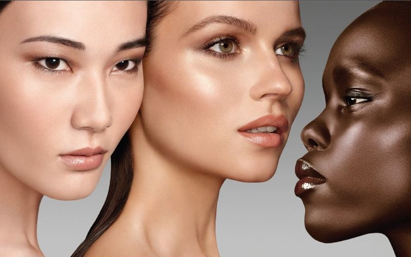 Highlighter is used to give the skin a natural glow. Highlighter is used to give the skin a natural glow.