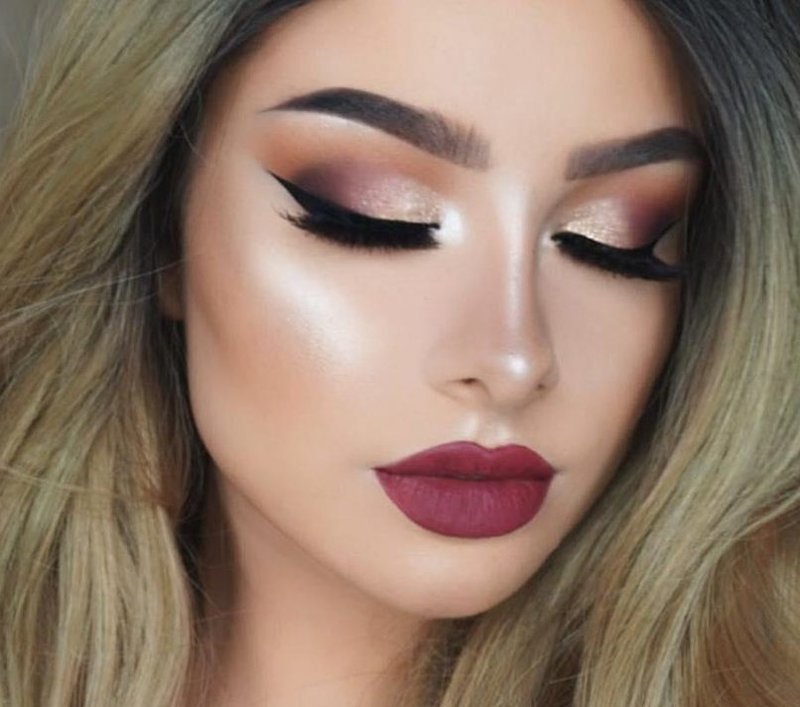 Brown evening makeup Brown evening makeup