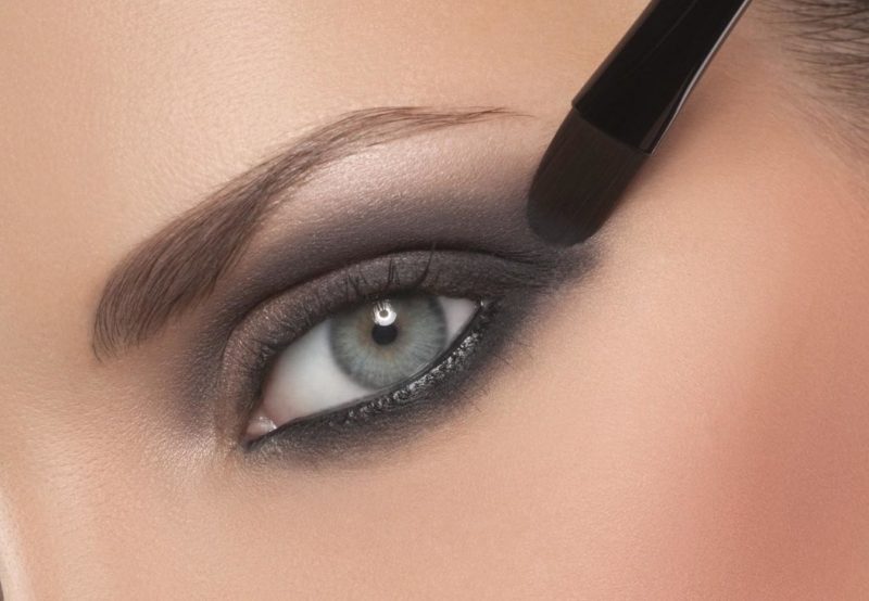 Smokey Ice Gray Eyes