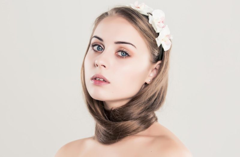 Delicate nude makeup Delicate nude makeup