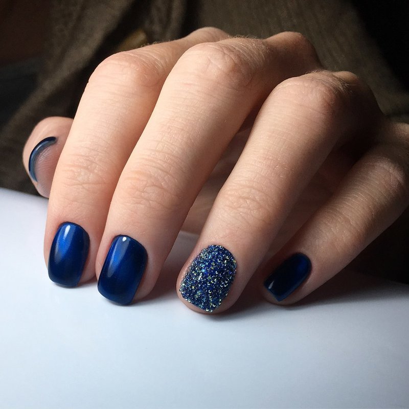 Blue gel polish Blue gel polish