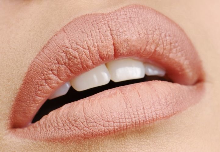 Pearl lips Pearl lips