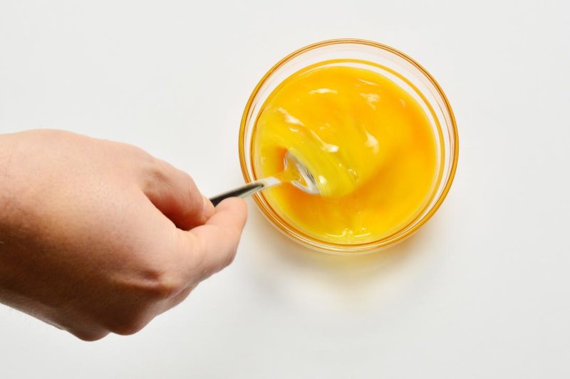 Mask with honey and yolk