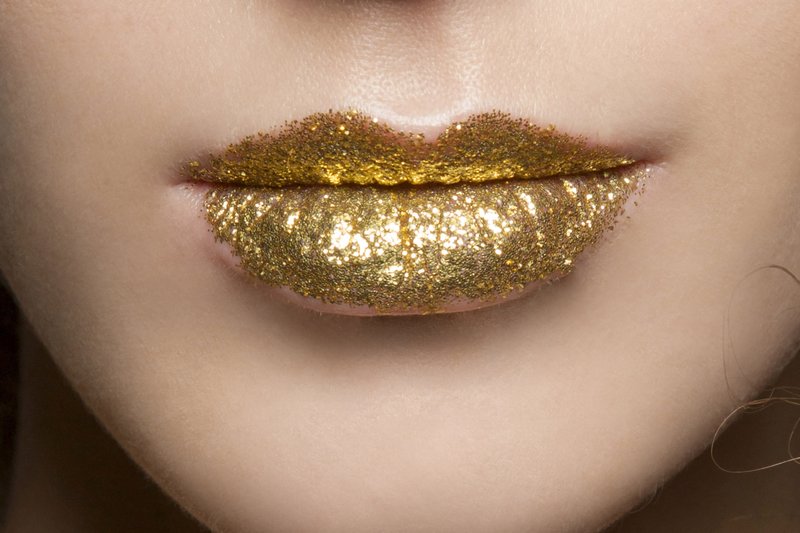 Gold glitter lips Gold glitter lips