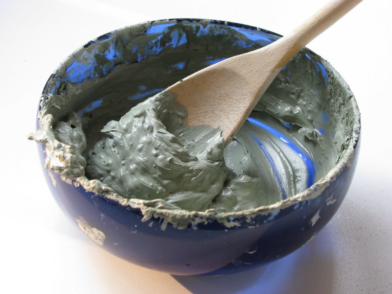 Green clay mask
