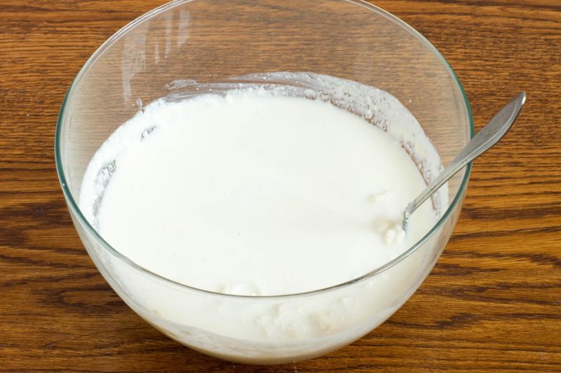 Mask with mayonnaise and natural yogurt