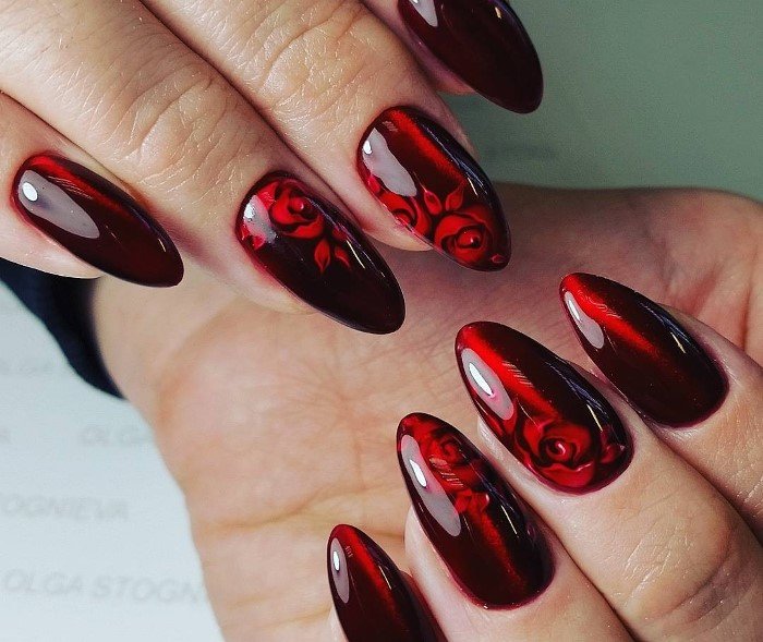 Nail Stained Varnish Nail Stained Varnish