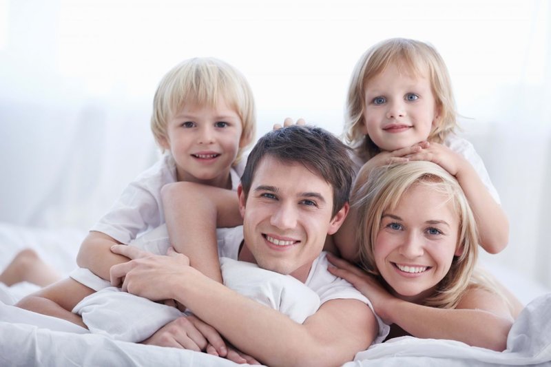 Happy family Removing damage to the family disorder