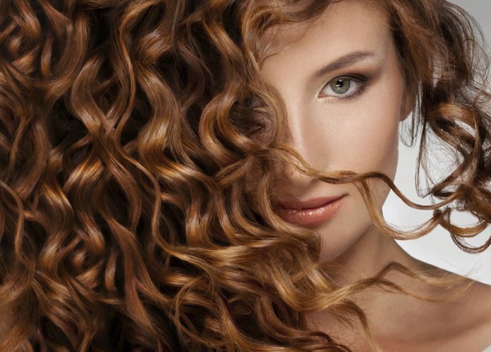 Girl with thick and wavy hair.