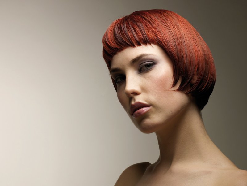 Combination of short bangs with short haircuts