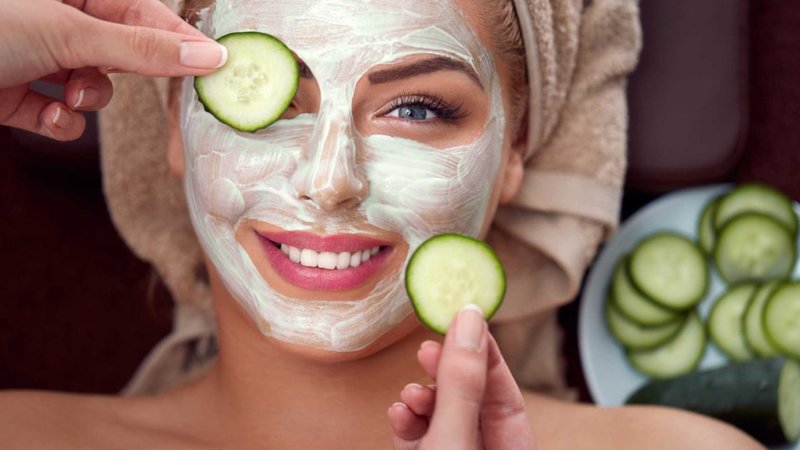Face mask with cucumber Face mask with cucumber