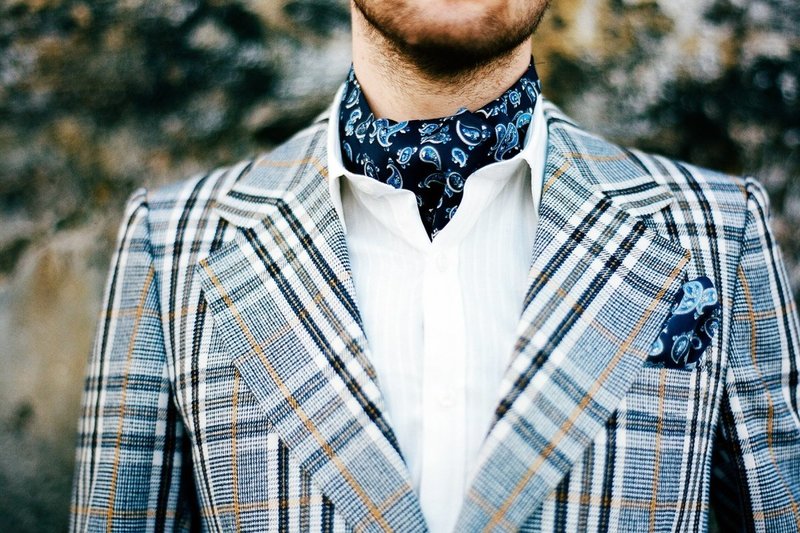 Elegant neck scarf for men Elegant neck scarf for men