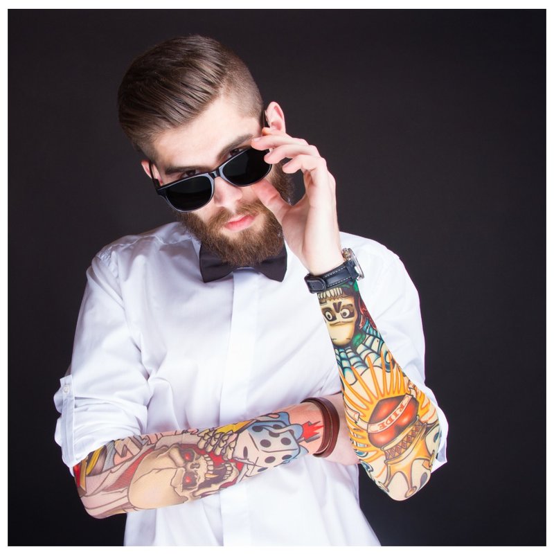 Color tattoos on the forearms