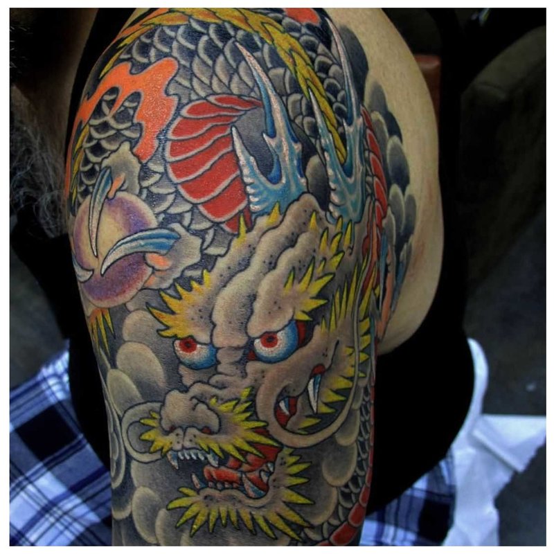 Japanese dragon on the shoulder